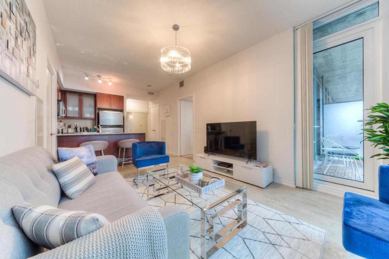 Stylish Newly Furnished Condo With Beautiful Lake View Toronto Exteriör bild
