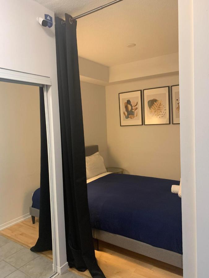 Stylish Newly Furnished Condo With Beautiful Lake View Toronto Exteriör bild